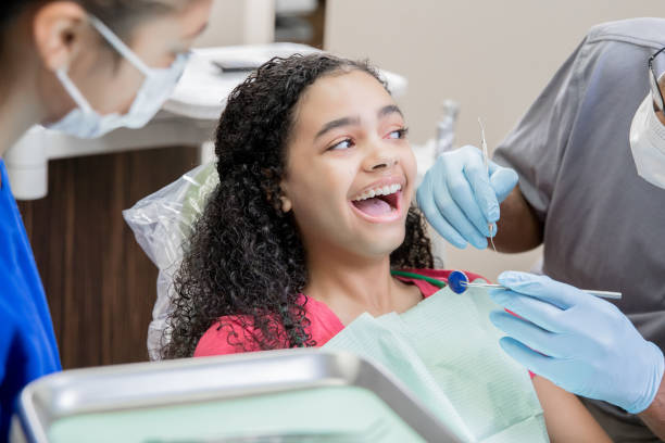 Best Emergency Dental Care for Broken or Chipped Teeth in Fredonia, WI